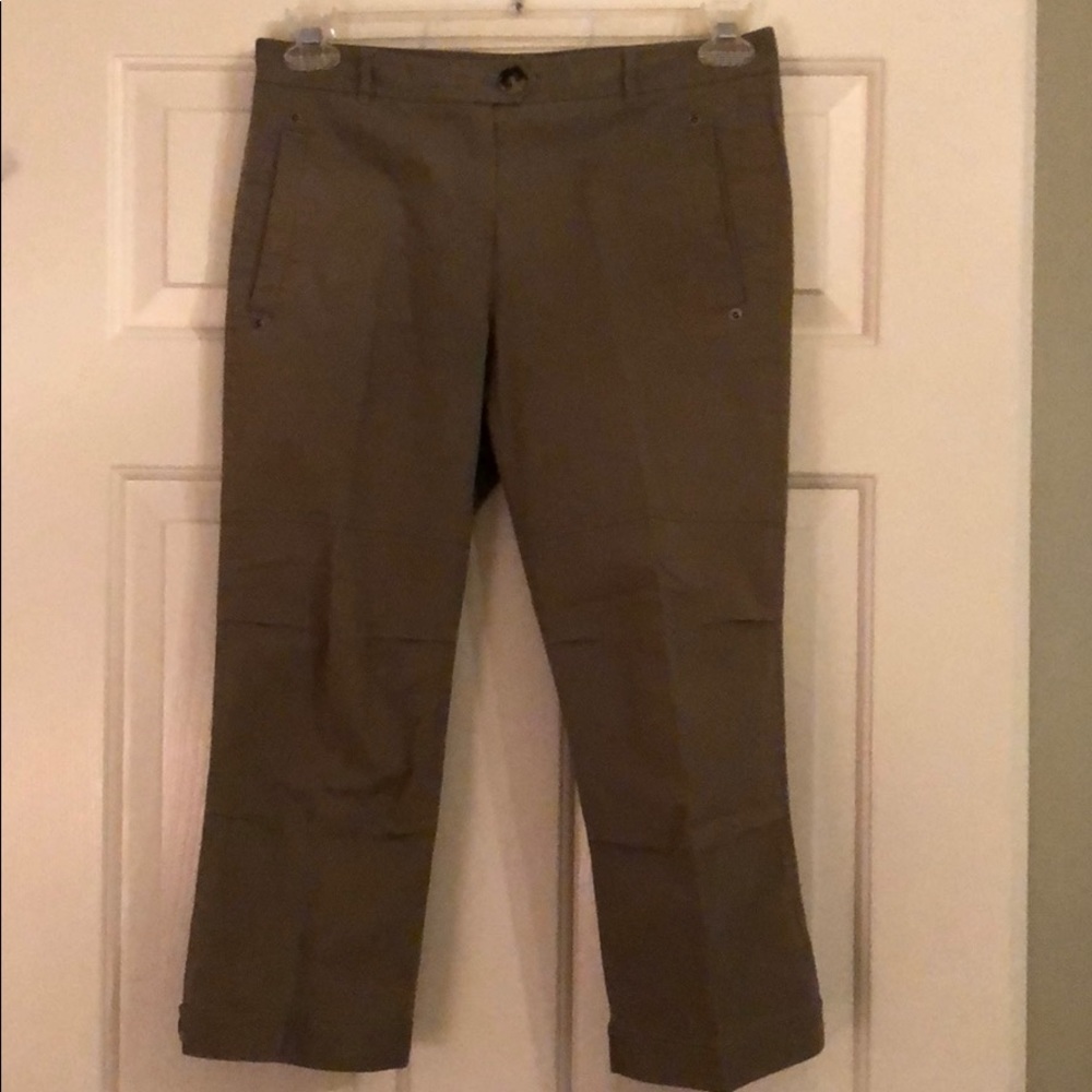 Theory cropped pants in army green
